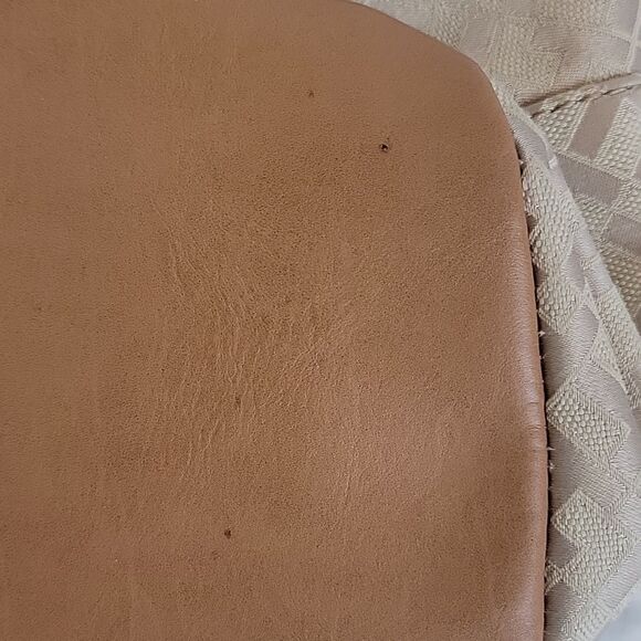 Tommy Hilfiger mini backpack logo print - tan - Picture 13 of 14